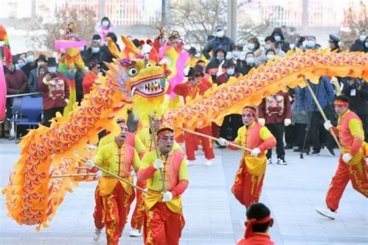 关于元宵节的习俗,要简短,哈尔滨元宵旅游攻略