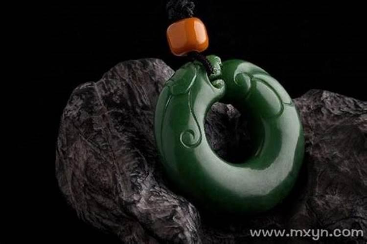 梦见一个人三次什么意思？