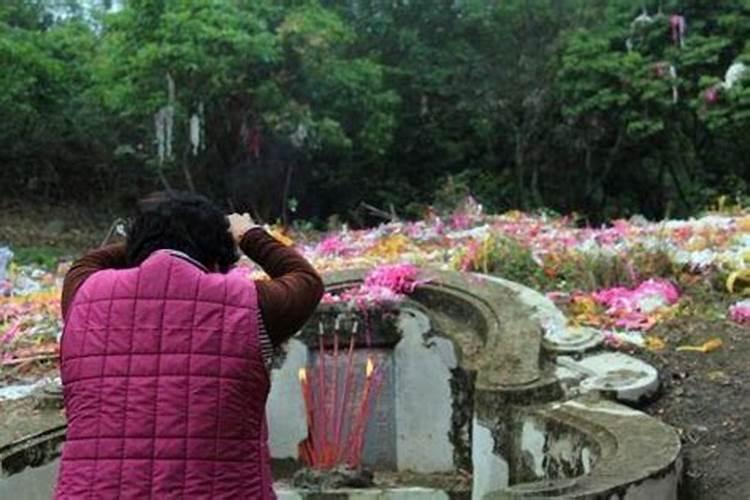 办公桌右边摆什么好风水