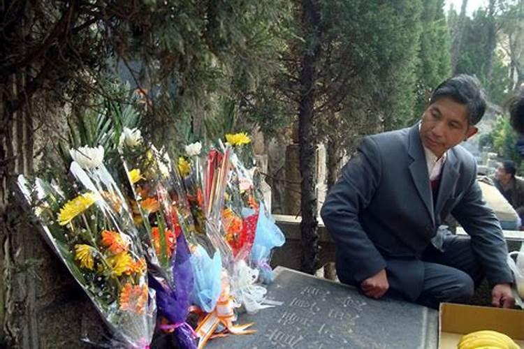 梦到儿子死了自己大哭是什么意思