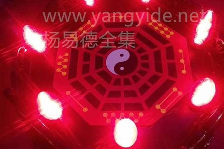 怎样判断地理图示中什么是春分日,冬至日,秋分日,夏至日
