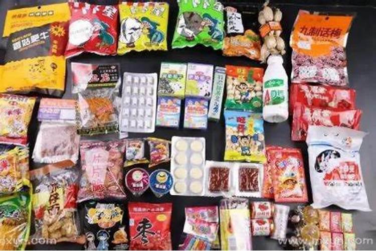梦见朋友家房子很大有古董