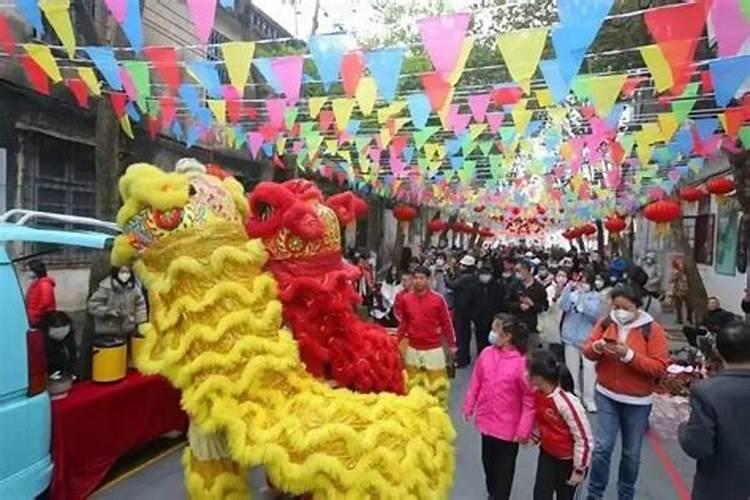 梦见河水干枯见底
