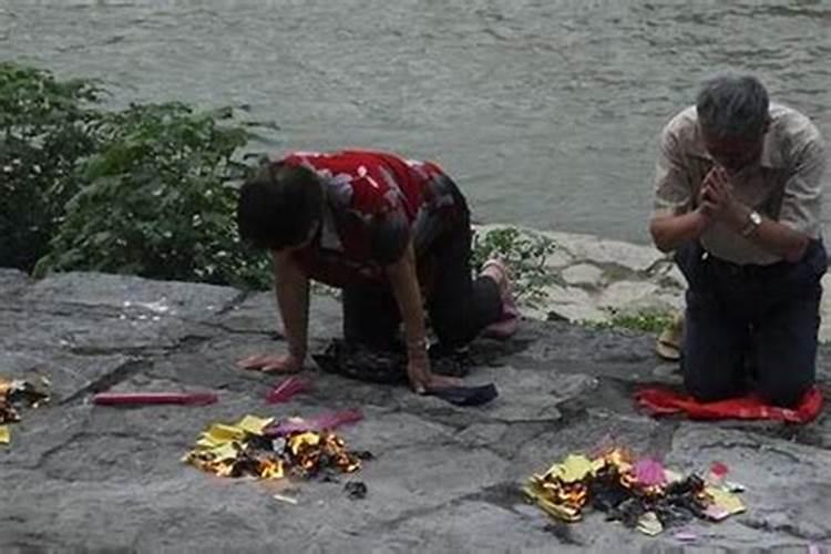 生辰八字测两人关系,查两个人生辰八字合不合