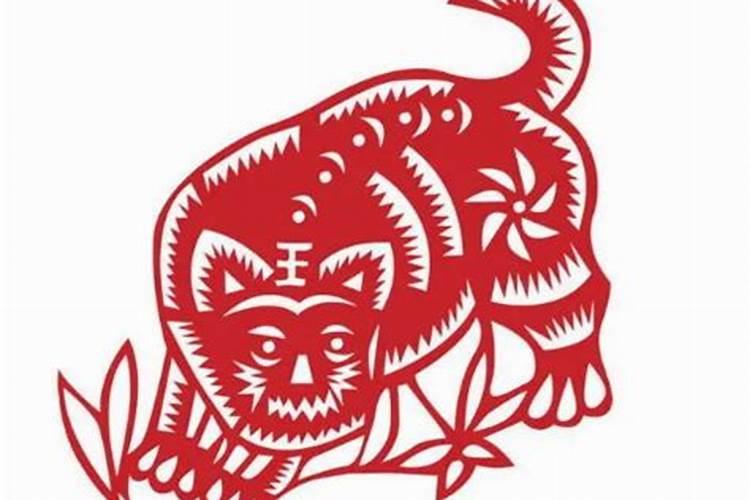 梦见长辈背对修厕所