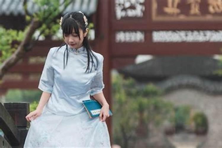属鸡的三合生肖是什么 属鸡人相冲属相是谁