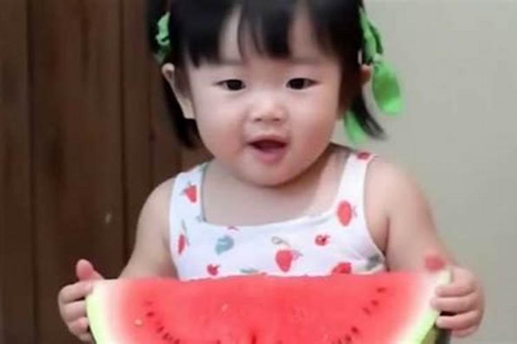 七月十五生日女好不好七月十五生女孩命很好？
