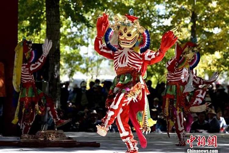 中元节摆放的贡品能不能进行食用 中元节摆放贡品能吃吗