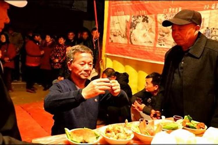 做法寺有好处吗,妈妈去世十周年,想给双亲做法事,使她们不在受病疼...