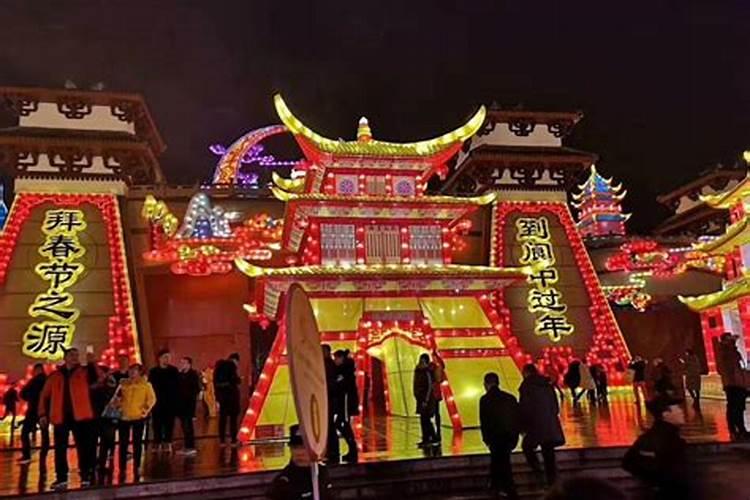 大年初一几点开大门