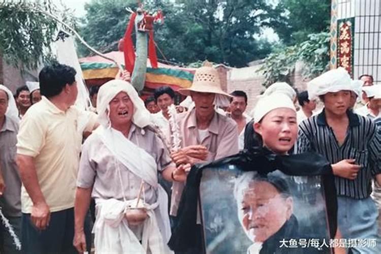 1992年属猴2025年运势