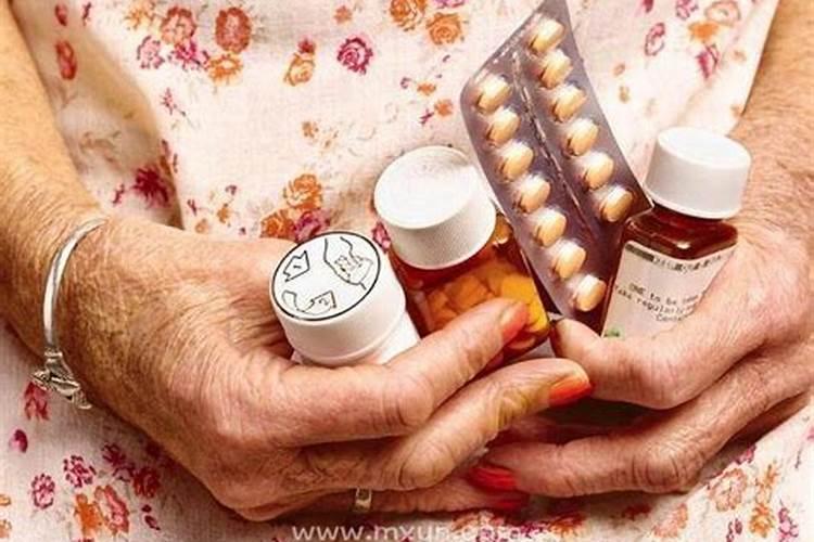 84年闰十月初一出生的鼠男生离婚么？