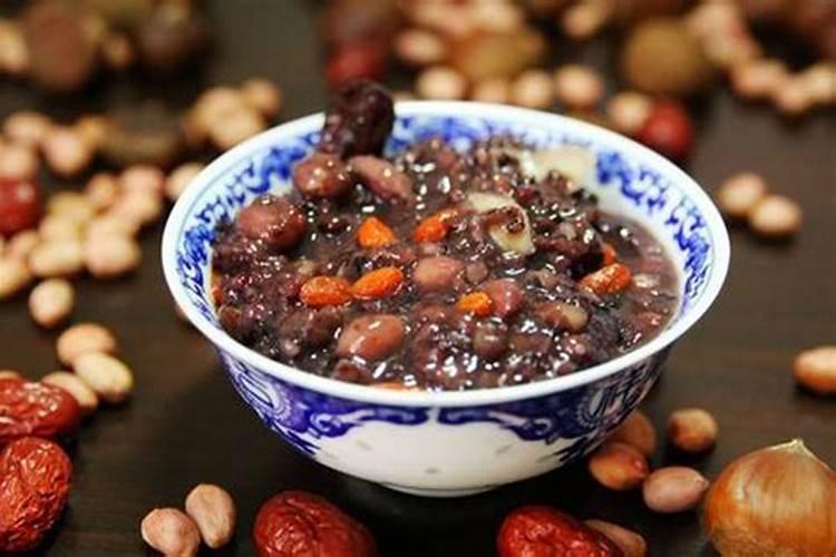 腊八粥里放什么食材 腊八粥的作用是哪些