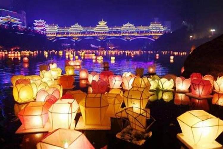 贵州人在7月半的那天会有些什么习俗
