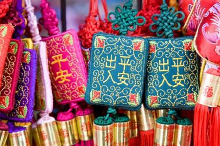 梦见开新车什么意思