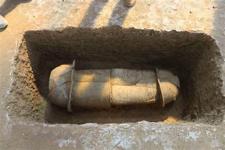 梦见死去的舅舅