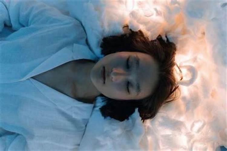 梦见妹妹死了还流血