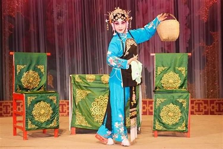 各地过年春节都有哪些传统习俗和讲究？