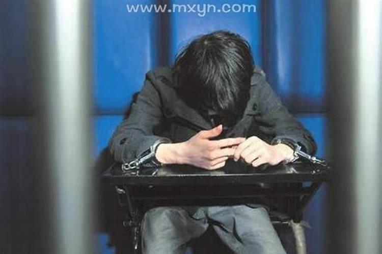 2025年属蛇的人命运如何？