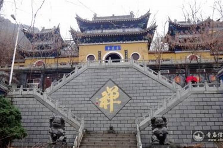 怎么二十多年到头来还在人海里漂著歌词