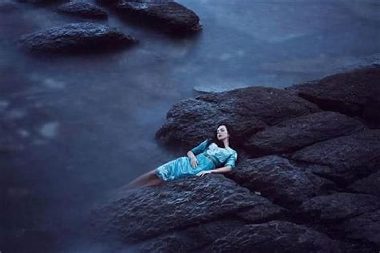 梦到女朋友死了是什么意思 梦到女朋友死了是什么征兆
