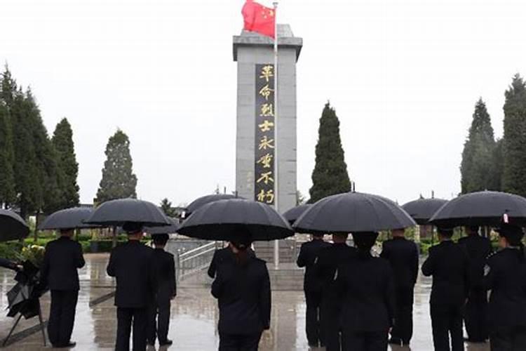 请问我是命宫主星天机巨门,命运怎么样拜托各位了 3Q