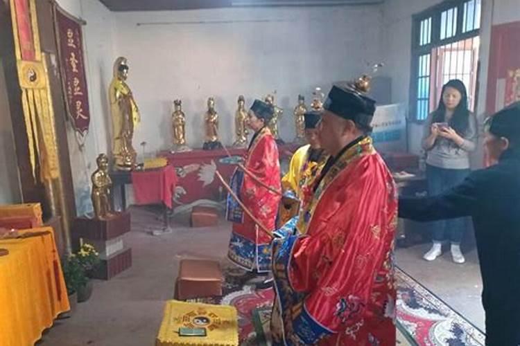 四十年前的汉中是什么样的简介。？？？