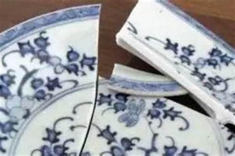 香炉焚烧受热爆裂的吉凶预测