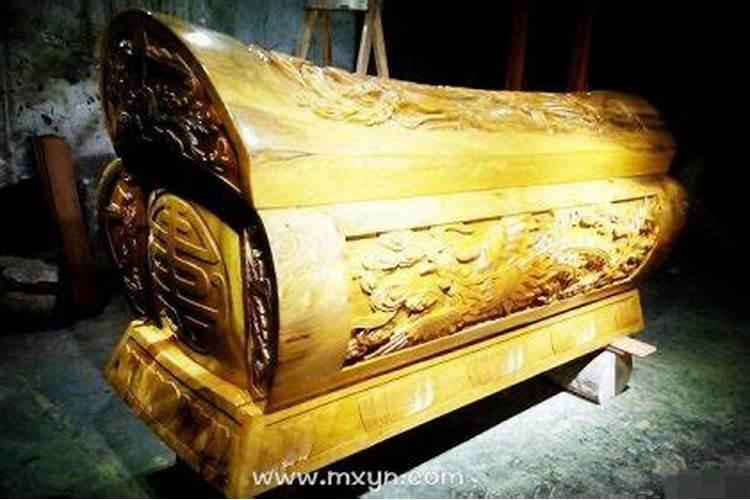 梦见把死人放在棺材又复活的预兆