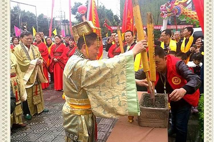 本命年一定要穿红色吗 本命年可以穿绿色衣服吗