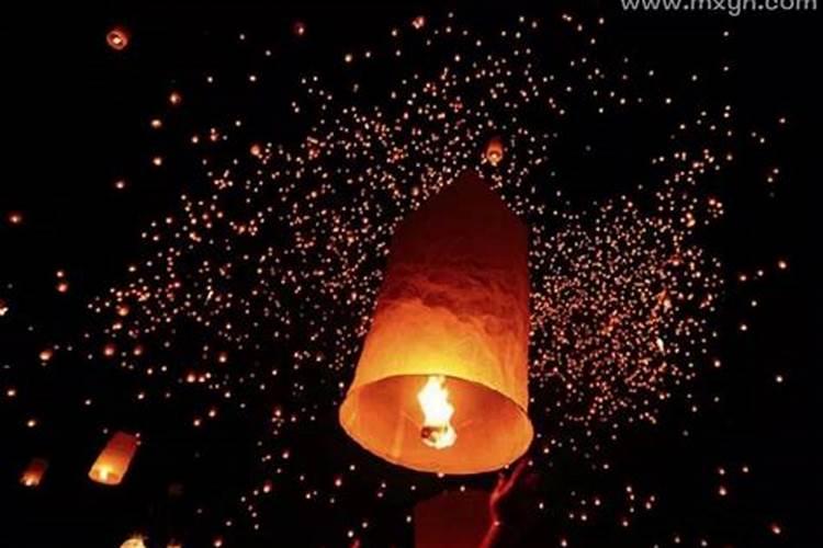 女人梦到老人死了又活过来