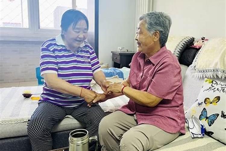 梦见陌生人找我要钱的预兆
