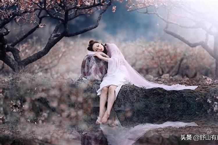 梦见自己妈妈去世了要说出来吗梦见自己妈妈去世了代表了什么