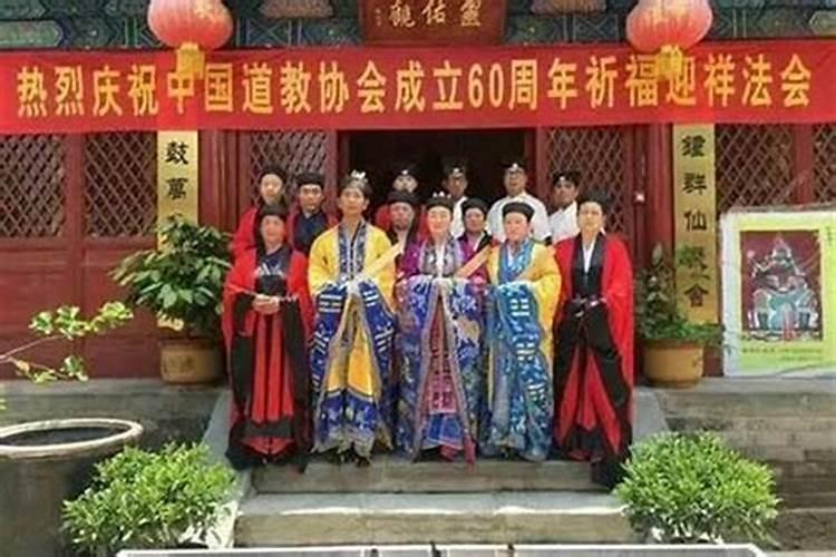...无限感激!比如说到底寿金到底是烧多少？拿什么纸写什么