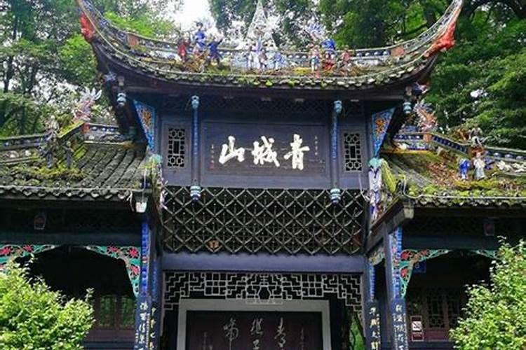 周润发为什么不给张国荣扶灵？
