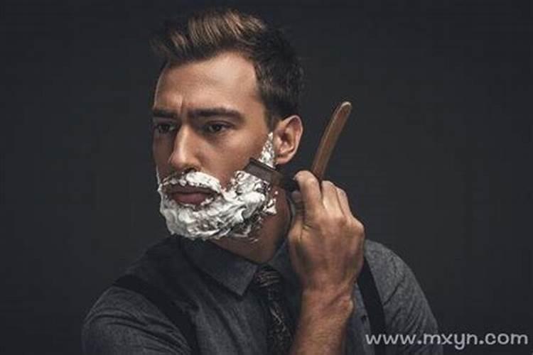 梦见自己哭亲人是什么意思？