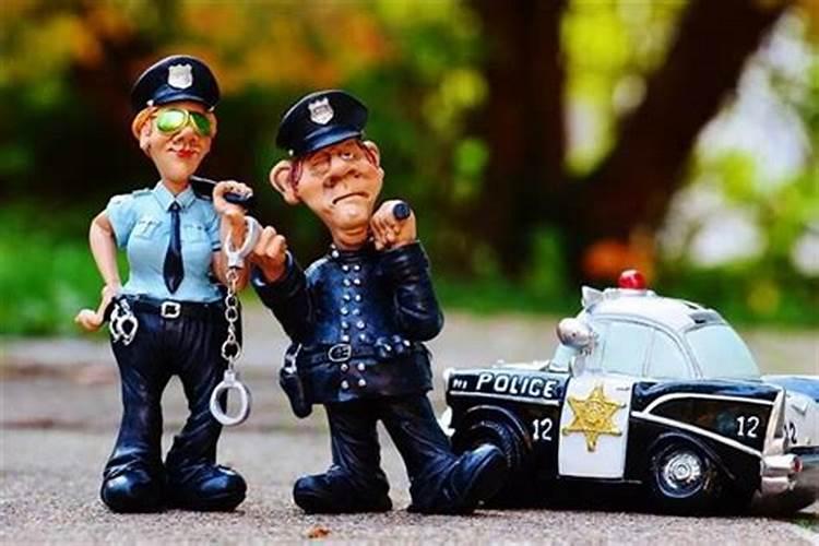 梦见一家人和已故外公一起吃饭的预兆