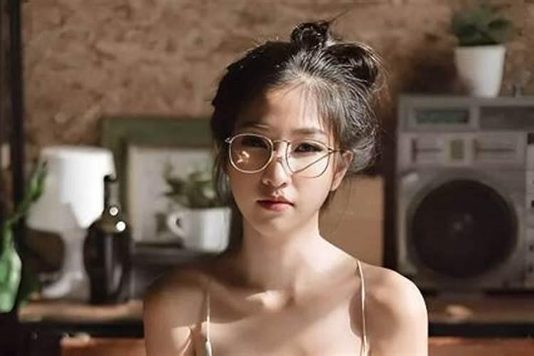 1994年属狗女2025年运势