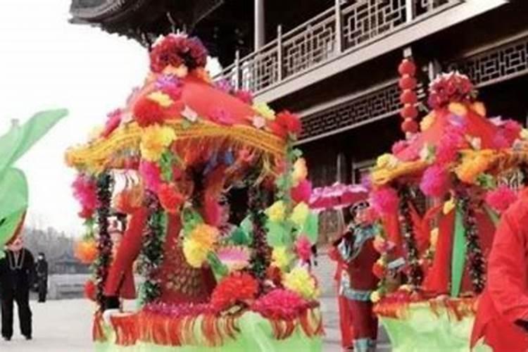 中秋节给女朋友送什么礼物好呢？