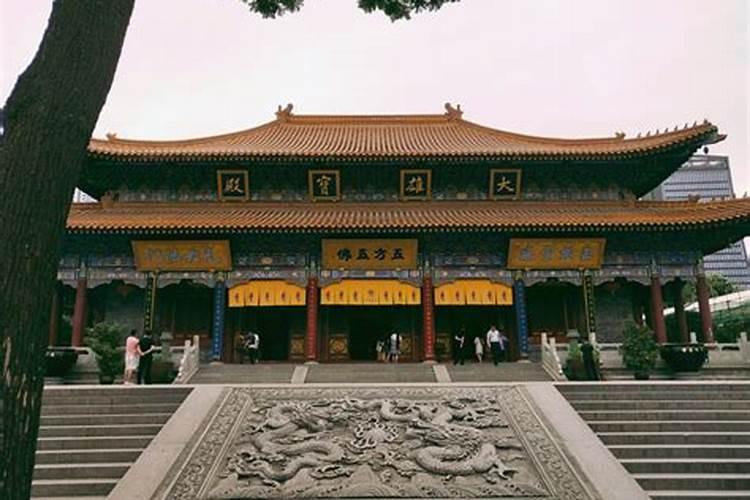密宗五加行中的10万发心和10万四皈依,念藏文和念汉文一样吗？