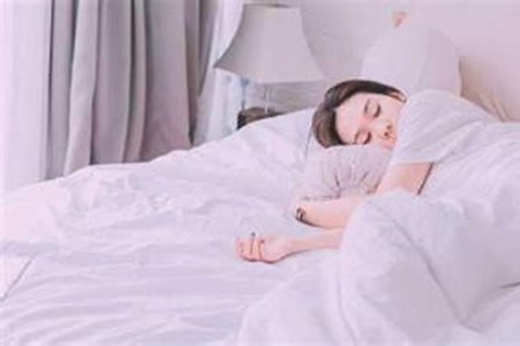 连续两天梦到同一个人 连续两天梦到同一个人是什么预兆