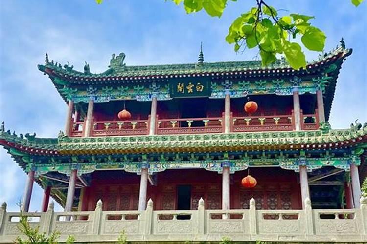 新婚之后给已故老人上坟可以吗会破坏风水吗？