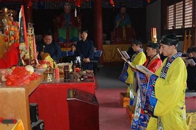 阿弥陀佛,问一下女众可以参加放焰口吗