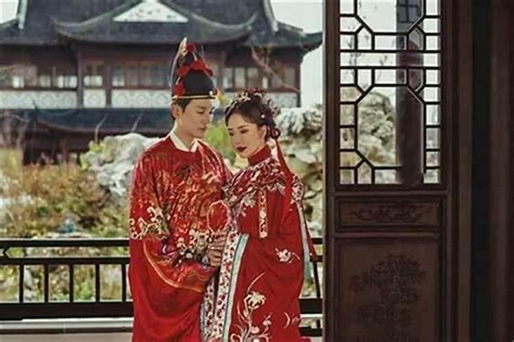 八字四柱排盘合婚,预测男女婚姻状态？