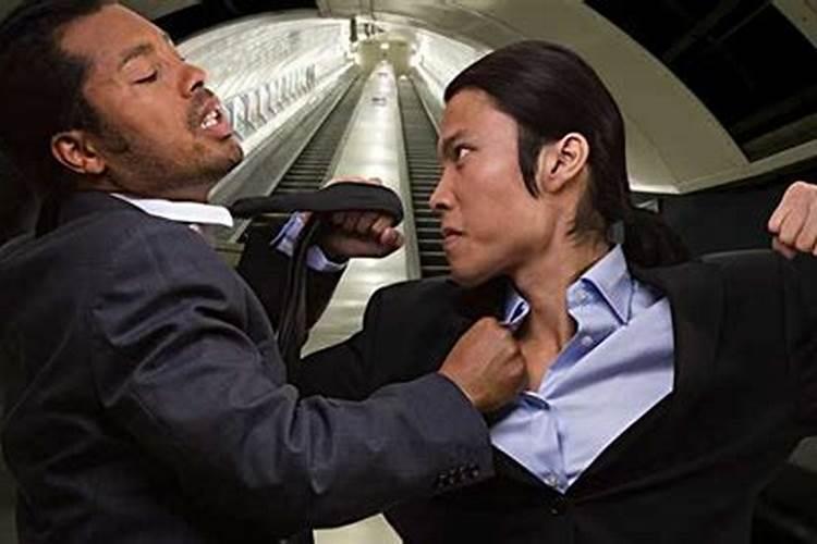 梦到一个很久没有联系的异性说明什么