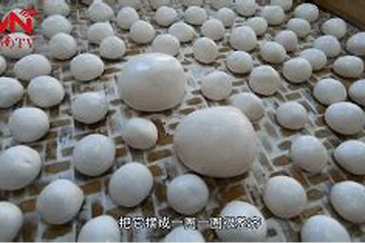 81年属鸡男2025年的运势和婚姻