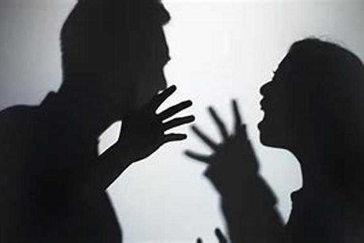 女人梦见烧火的财运