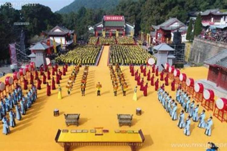 2005年属鸡是水命还是木命