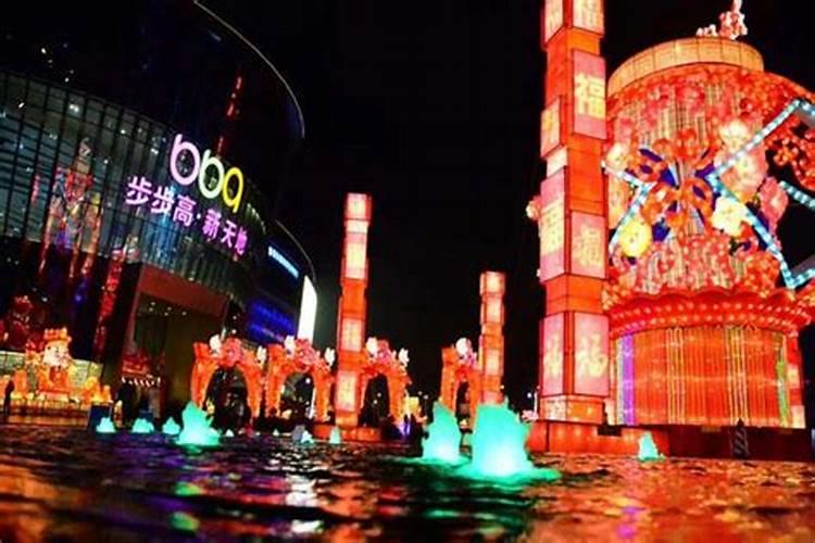 属鸡人2025全年运势 属鸡人2025年每月运势