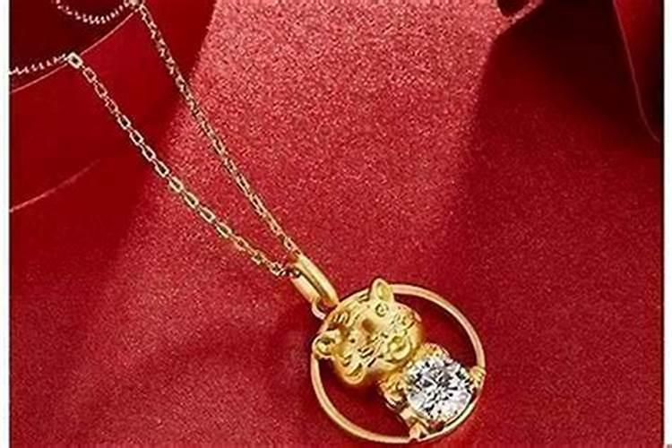 离婚好多年了而且都重新成家了为什么晚上睡觉还会梦到前夫啊？